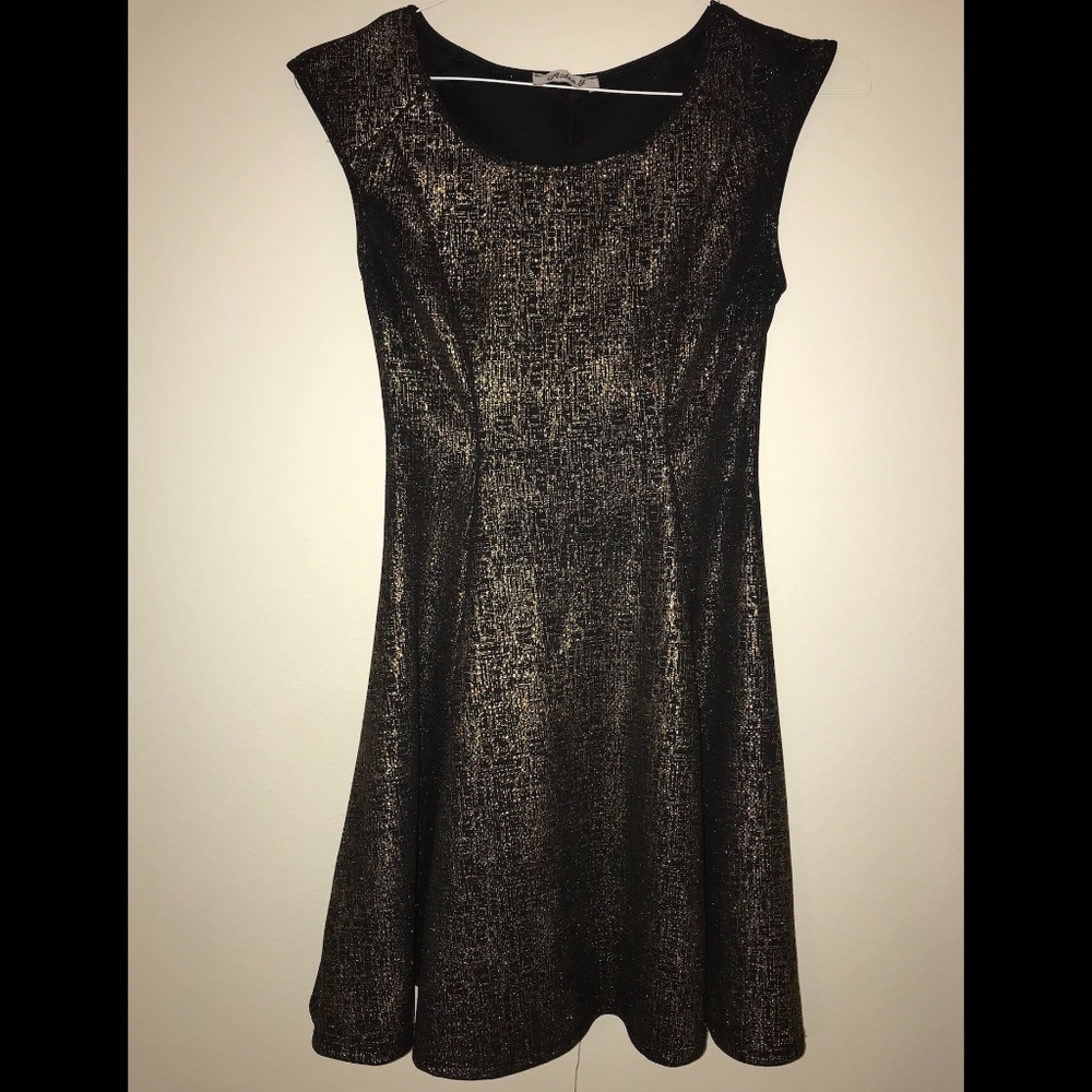 Aiden Y Black and Gold Sparkle Dress